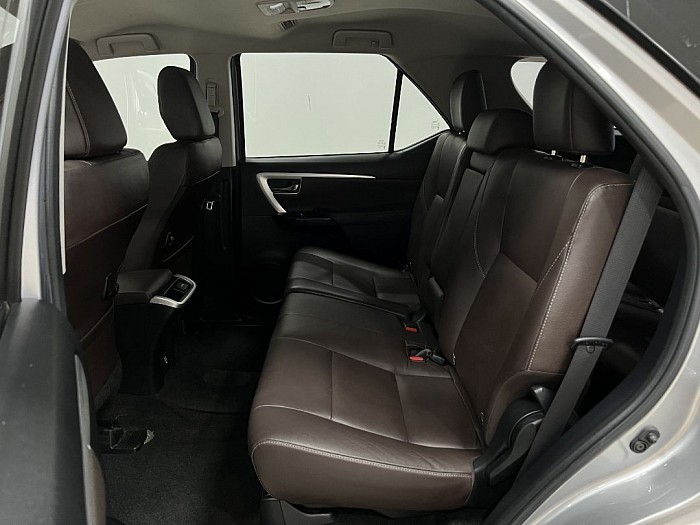 ภายในกว้าง นั่งสบาย